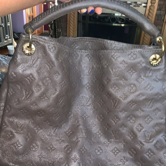 Louis Vuitton Artsy Leather Empriente - Picture 9 of 16